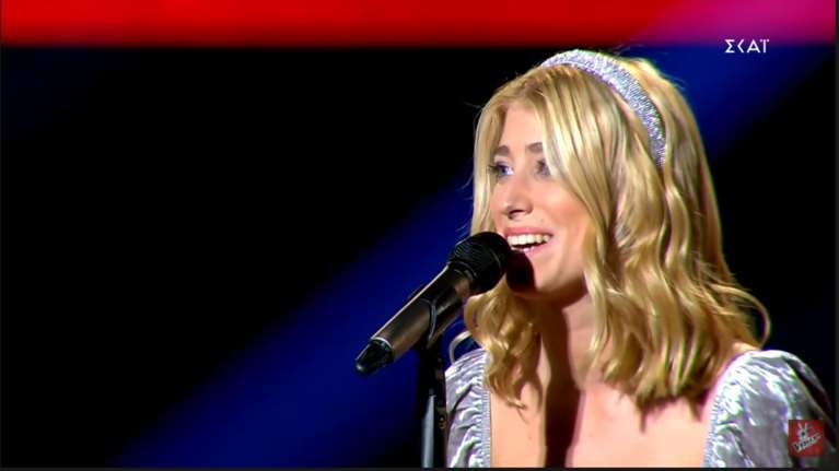 Μυρτάλη Νομικού: Η κόρη του εφοπλιστή με εντυπωσιακό look στη σκηνή του The Voice