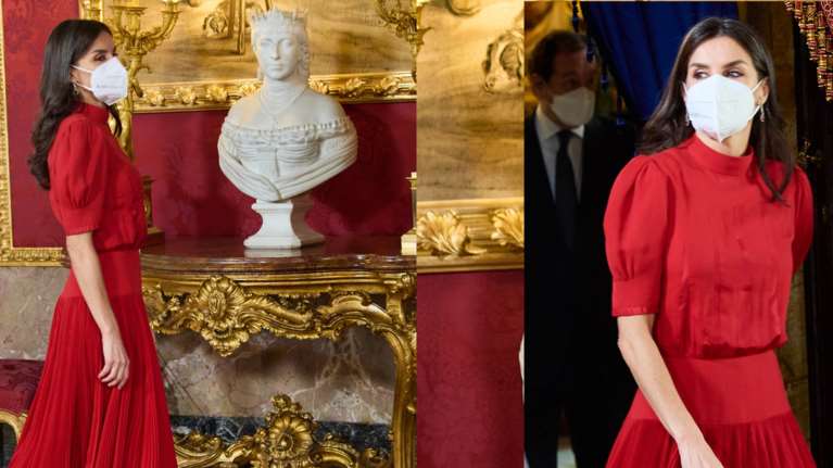 Βασίλισσα Λετίσια: Η θεϊκή πασχαλινή εμφάνιση με total red look &amp; το φόρεμα της πεθεράς της