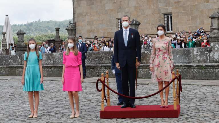 Royal Fashion Icons: Η Βασίλισσα Λετίσια μαζί με τις κόρες της σε μια αψεγάδιαστη εμφάνιση