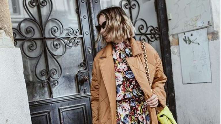 Διαχρονικό κομμάτι: 8 καμηλό παλτό που θα φοράτε για πάντα