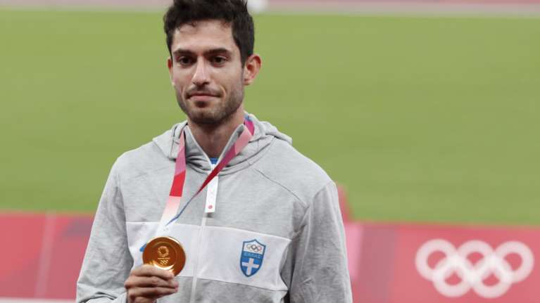 Μίλτος Τεντόγλου: Ο Χρυσός Ολυμπιονίκης που από το παρκούρ στα Γρεβενά, έκανε power up στην κορυφή του κόσμου