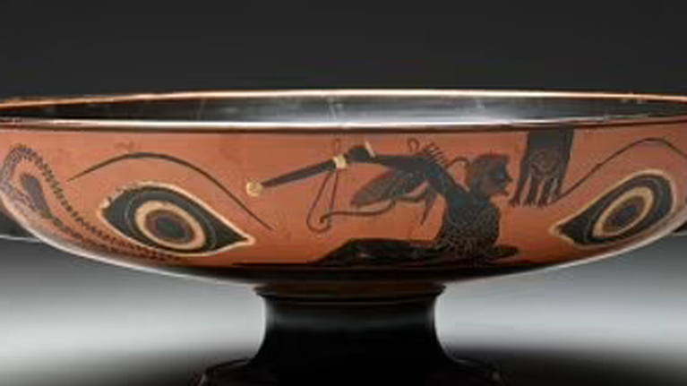 Άνδρας σε αμόκ μπήκε σε μουσείο του Ντάλας και έσπασε αρχαία ελληνικά αγγεία αξίας 5 εκατ. δολαρίων