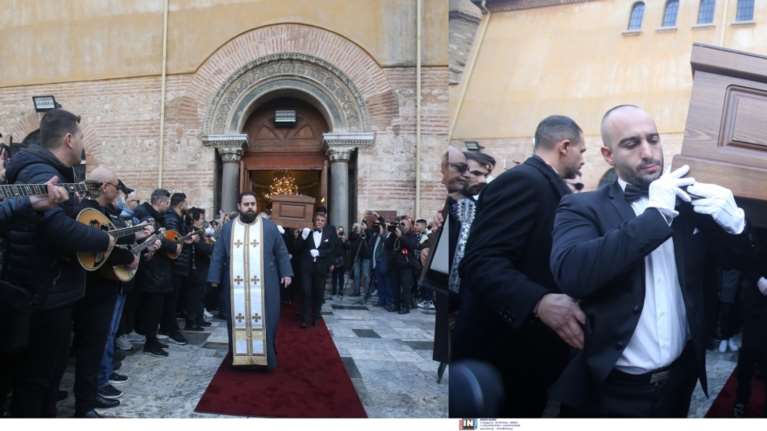 Με το &quot;Νύχτα ξελογιάστρα&quot; αποχαιρέτησαν στη Θεσσαλονίκη τον Βασίλη Καρρά - Λύγισε η σύζυγός του [εικόνες βίντεο]