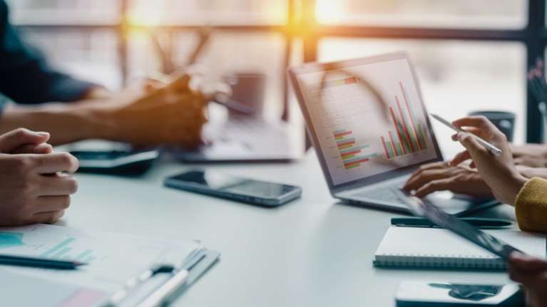 Ξεκινά ο διάλογος κυβέρνησης, εργοδοτών, εργαζομένων - Στόχος η αύξηση των συλλογικών συμβάσεων