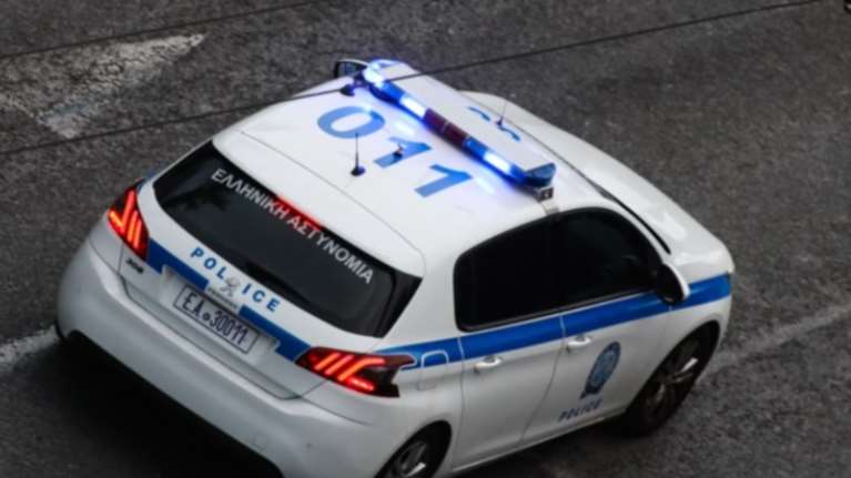 Έγκλημα στα Καλύβια: Αυτός είναι ο 71χρονος που σκότωσε με δύο μαχαίρια ο γιος του - &quot;Μας κακοποιούσε&quot;, λέει ο 16χρονος