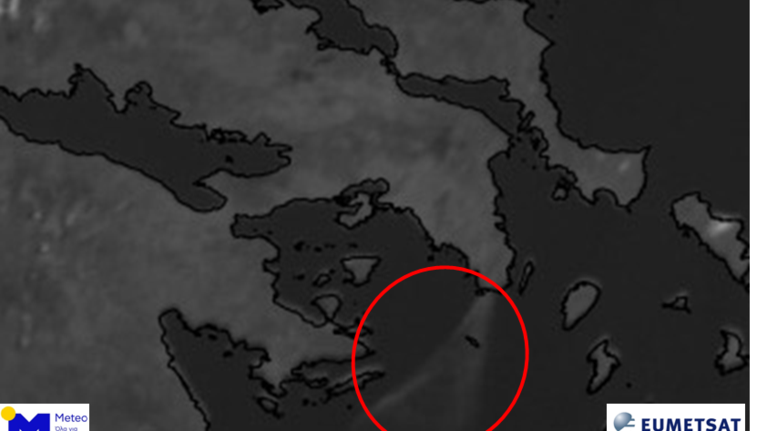 Φωτιά στην Κερατέα: Ορατός από το διάστημα ο καπνός από την πυρκαγιά, που έφτασε έως τις Σπέτσες [Εικόνες]