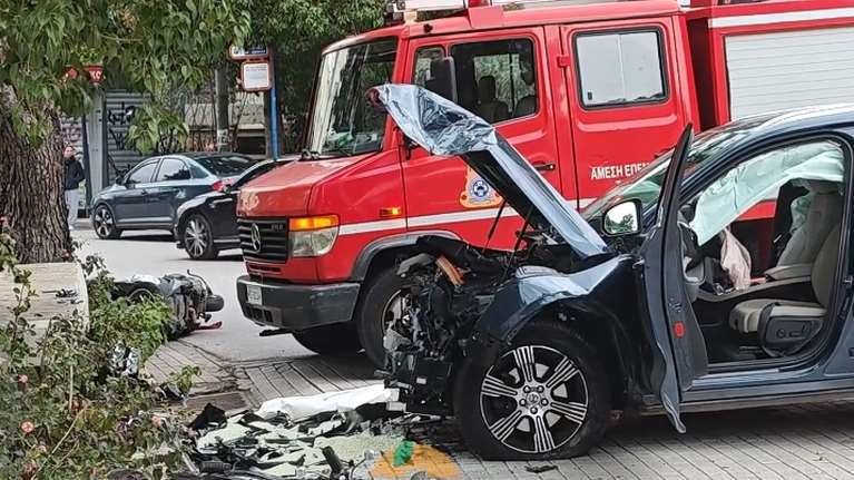 Νέο Ψυχικό: Σε ισχύ το δίπλωμα της 88χρονης οδηγού που προκάλεσε το θανατηφόρο τροχαίο - Μπέρδεψε το φρένο με το γκάζι