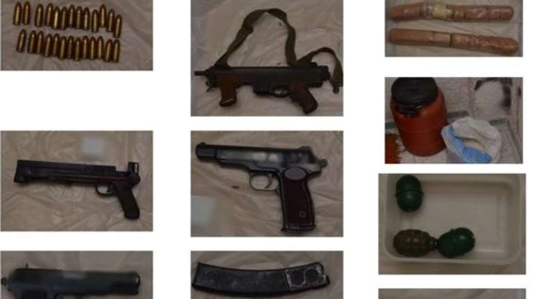 Γιάφκα με όπλα στο Παγκράτι: Ψάχνουν τον μεσήλικα ενοικιαστή - Η &quot;παρέα της Αρκαδίας&quot; είχε καθοδηγητές