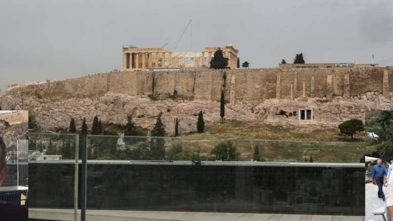 Tα αδέρφια Ευμορφίδη απαντούν στο υπ. Τουρισμού για το ξενοδοχείο Coco Mat: &quot;Η υπόθεση εκρεμμεί, δεν είναι σύννομο το λουκέτο&quot;