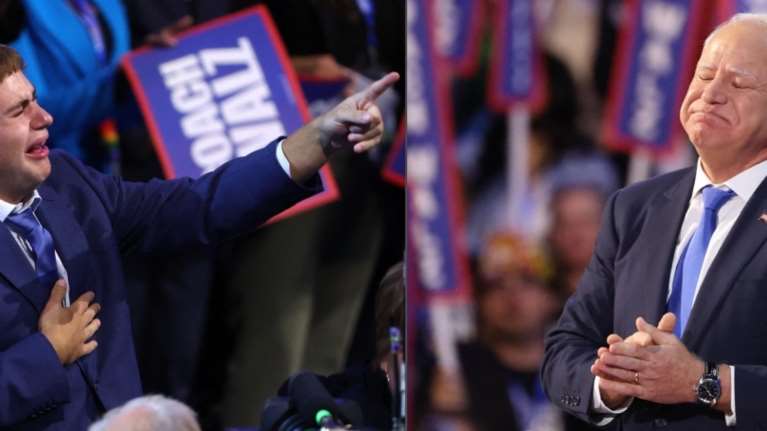 &quot;Αυτός είναι ο μπαμπάς μου!&quot;: Ράγισε καρδιές ο γιος του υποψήφιου αντιπροέδρου των Δημοκρατικών Τιμ Γουόλς