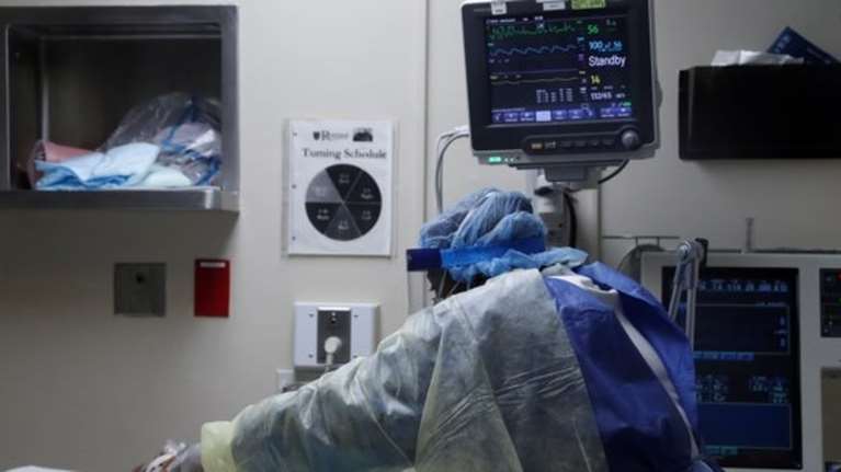 Κρήτη: Διακόπτουν την καταστολή στη 17χρονη μαθήτρια που υπέστη αλλεργικό σοκ - Τα επόμενα βήματα των γιατρών