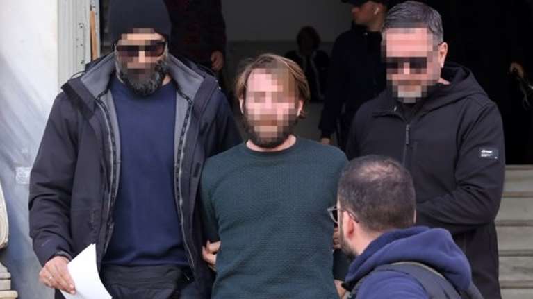 &quot;Δεν μοιάζω στον Τζόκερ;&quot; ρώτησε τους αστυνομικούς ο 33χρονος Γάλλος που σκότωσε τη Ράνια στο Ηράκλειο