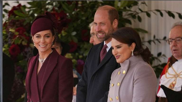 Κυρίαρχη η Κέιτ Μίντλετον: Η grande εμφάνιση και το ξεκάθαρο μήνυμα με το κολιέ με τα μαργαριτάρια της Ελισάβετ