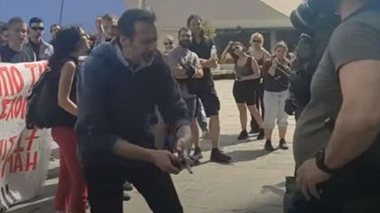 ΑΠΘ: Φυλάκιση 6 μηνών με αναστολή στον 48χρονο που έγινε viral για την εξύβριση αστυνομικών στα έκτροπα