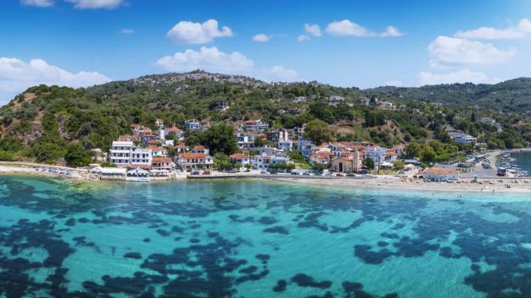 Τα τρία ελληνικά νησιά που ξεχωρίζουν οι Ιταλοί για τέλειες διακοπές τον Μάιο και τον Ιούνιο