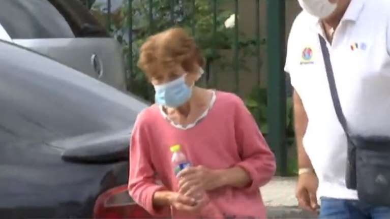 Κατερίνη: &quot;Δεν θυμάμαι να σκότωσα την αδερφή μου&quot; κατέθεσε η 75χρονη στους αστυνομικούς [Βίντεο]