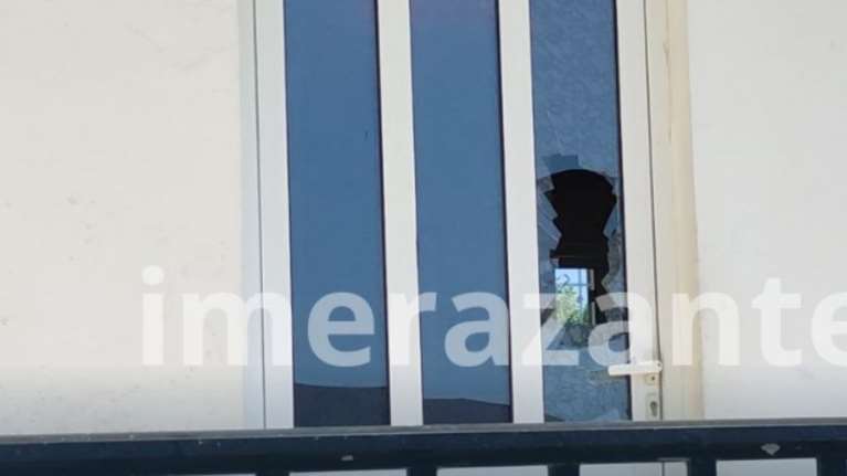 Ζάκυνθος: Συνέλαβαν τον συζυκοκτόνο- Το μαχαίρι είχε στραβώσει από τα χτυπήματα, τον είχε καταγγείλει για ενδοοικογενειακή βία