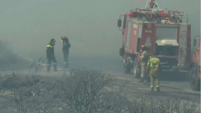 Φωτιά στο Ξηρόμερο Αιτωλοακαρνανίας - Επιχειρούν τρία εναέρια μέσα