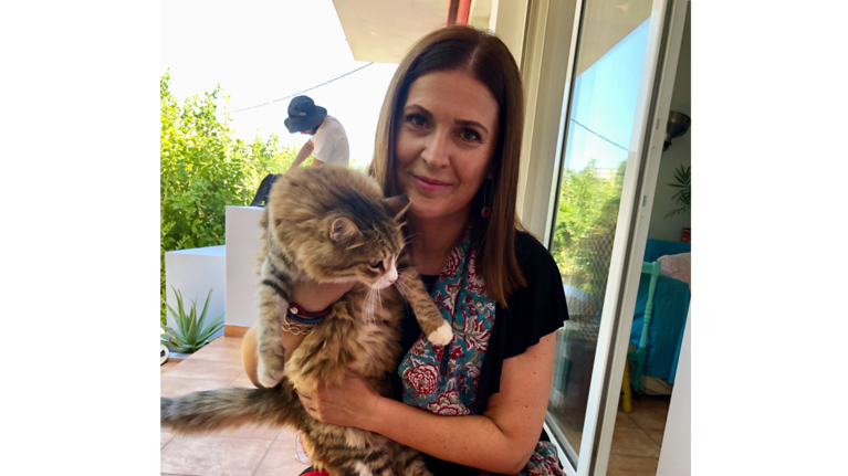 Ιστορίες φιλοζωίας και ανθρωπιάς από την Τασούλα Επτακοίλη