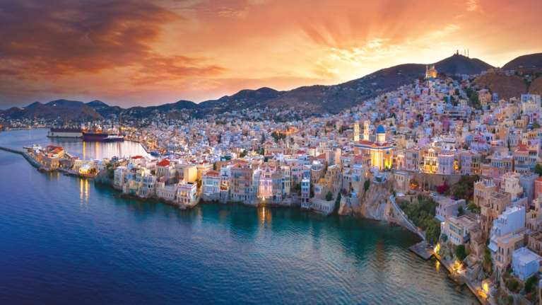 Το κυκλαδίτικο νησί μέσα στους 6 σημαντικότερους πολιτιστικούς προορισμούς της Ευρώπης για το 2025