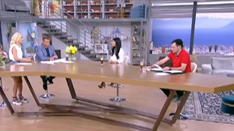 Έκπληκτη η Φαίη Σκορδά στο τετ α τετ με την Λατινοπούλου: &quot;Πιστεύεις ότι έτσι θα κάνεις καριέρα;&quot; [βίντεο]