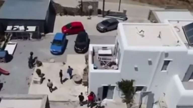 Κύκλωμα στη Μύκονο: Πώς έπιασε η ΕΛΑΣ τον &quot;βαρώνο της κοκαΐνης&quot; - Κυκλοφορούσε ελεύθερος με... 47 χρόνια κάθειρξη