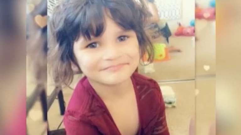 Φρίκη: Φίμωσαν με μονωτική ταινία και σκότωσαν την 6χρονη κόρη τους μέσα σε κλουβί σκύλου