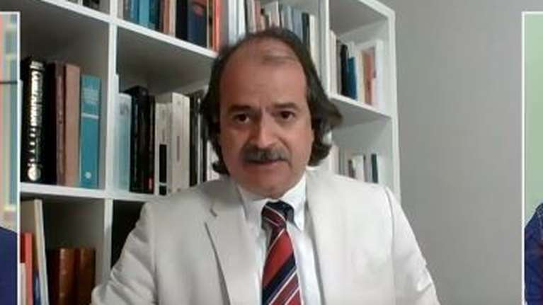 Ιωαννίδης: Για γυναίκες και άτομα κάτω των 50 ετών δεν θα διάλεγα εμβόλιο AstraZeneca - Καμπανάκι για τους θανάτους