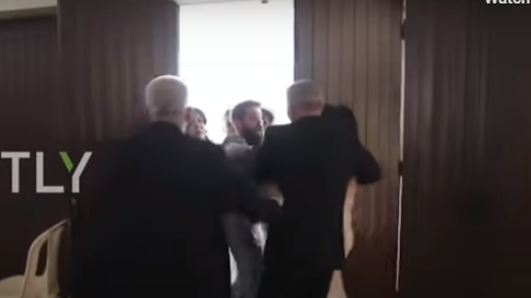 Εκρηξη Βηρυτός: Νέο συγκλονιστικό βίντεο σε εκκλησία, το ωστικό κύμα παρασέρνει τα πάντα (video)