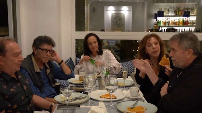 Βίντεο: H Διαμαντοπούλου με &quot;Απαράδεκτους&quot; και Φασουλή για τις εκλογές - &quot;Η Άννα δεν μιλάει ξύλινα, είναι φυτό όμως&quot;