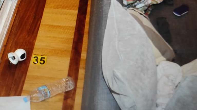 Γλυκά Νερά: Φωτογραφία-πειστήριο από τον τόπο του εγκλήματος - Η κάμερα που έσπασε ο Αναγνωστόπουλος μετά τη δολοφονία