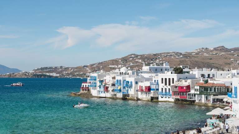 Μύκονος: Ιταλός άρπαξε από τουρίστα ρολόι 75.000 ευρώ αλλά δεν πήγε μακριά- Τον κυνήγησαν και τον έδειραν