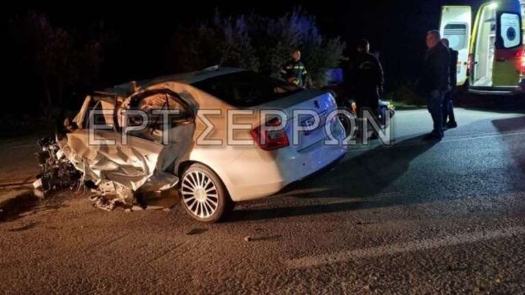 Σοκαριστικό τροχαίο στις Σέρρες: Μετωπική σύγκρουση δύο ΙΧ οχημάτων - Ένας σοβαρά τραυματίας