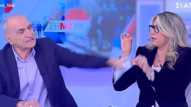 Ο ΣΥΡΙΖΑ αποδοκιμάζει τον Βαρεμένο για το επεισόδιο με την Αννα Καραμανλή: &quot;Αντέδρασε με απαράδεκτο τρόπο...&quot;