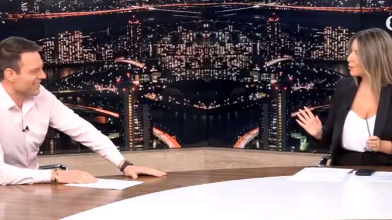 Επιτέθηκαν τα τρολ στη Γιάμαλη για τη συνέντευξη Κασσελάκη: &quot;Χαριτωμενιές και καρφιά, αλλά σούζα στην Αχτσιόγλου&quot;