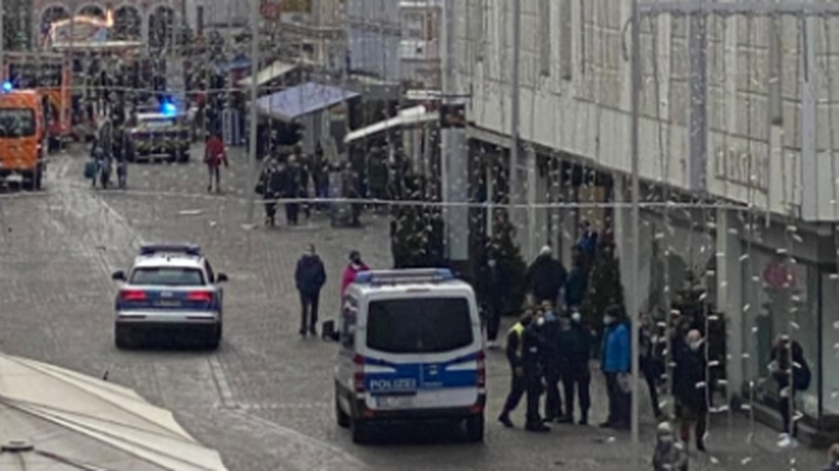 Αυτοκίνητο έπεσε πάνω σε πεζούς στην πόλη Τρίερ της Γερμανίας- 4 νεκροί ανάμεσά τους ένα βρέφος [Εικόνες - Βίντεο]