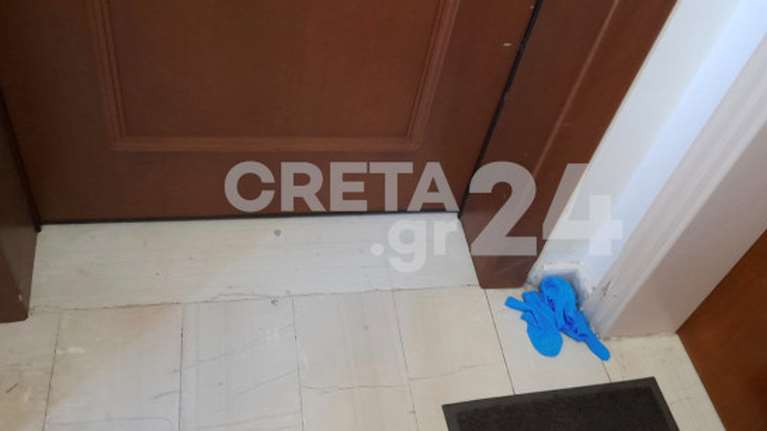 Ηράκλειο: Προφυλακιστέος ο 42χρονος μητροκτόνος – Θα μεταφερθεί στο ψυχιατρείο των φυλακών, είναι ακόμη σε αμόκ