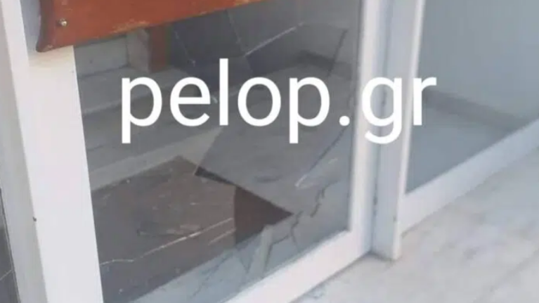 Πανικός στην Πάτρα: Οδηγός πήγε να παρασύρει γυναίκα, την κυνήγησε και έπεσε σε είσοδο πολυκατοικίας