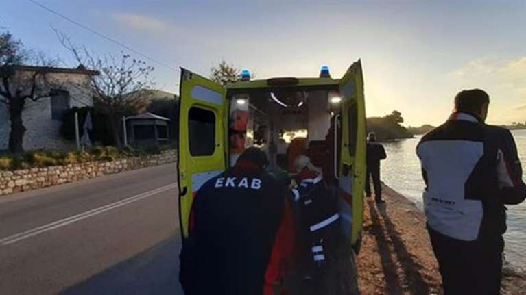 Βόλος: Διασωλήνωσαν δρομέα - Τον χτύπησε αυτοκίνητο και τον πέταξε στη θάλασσα [εικόνες]