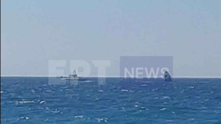 Λέσβος: Βυθίστηκε σκάφος της Frontex στην Πέτρα - Διασώθηκε το πλήρωμα