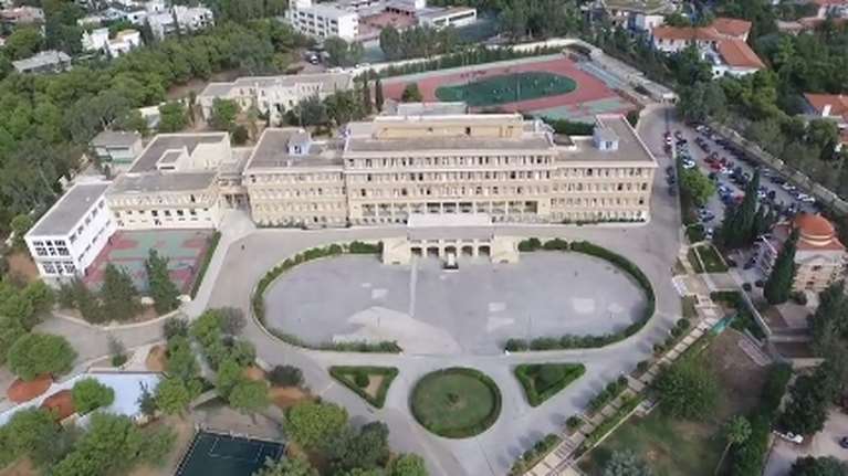 "Γέλαγαν μαζί μου, δεν μπορούσα να αντιδράσω": Τι είπε ο 15χρονος που συμμαθητές του τον έδεσαν με πετονιά στο Αρσάκειο