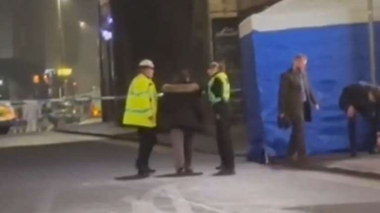 Κομμένο κεφάλι σε πολυσύχναστο δρόμο του Εδιμβούργου: Οι περαστικοί νόμιζαν ότι ήταν... διακόσμηση για το Χάλογουιν