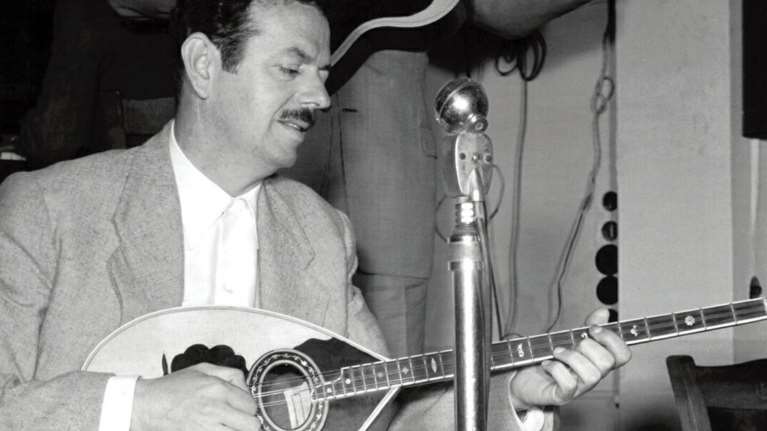 Εγκαινιάζεται το μουσείο του Βασίλη Τσιτσάνη στα Τρίκαλα