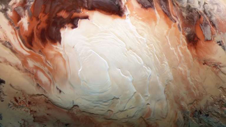 Άρης: Νέες ενδείξεις για την ύπαρξη νερού στον &quot;κόκκινο&quot; πλανήτη - Ίσως και παγωμένη λίμνη