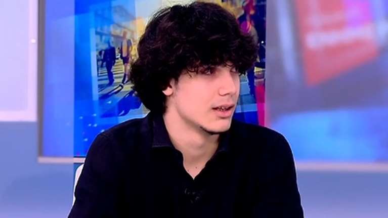 Πανελλήνιες 2024 - Οι πρώτοι των πρώτων: Συγκέντρωσε 19.640 μόρια και περνά στη Νομική Αθηνών - Το μυστικό της επιτυχίας του