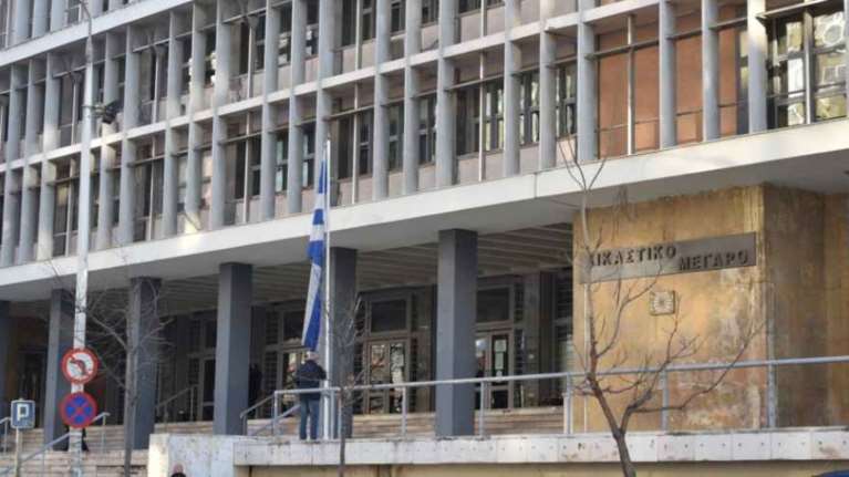 Θεσσαλονίκη: Ελεύθεροι όλοι οι αστυνομικοί για το έλλειμμα άνω των 700.000