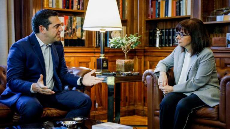 Συνάντηση Τσίπρα - Σακελλαροπούλου στο Προεδρικό Μέγαρο