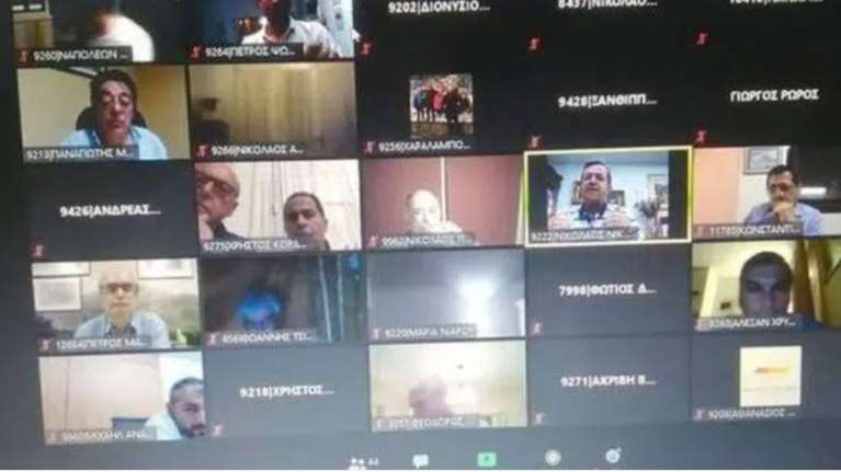 Πάτρα: Η viral στιγμή του δημοτικού συμβουλίου - &quot;Άει φτυσ’τα @@ σου ρε&quot;