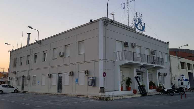 Και δεύτερος λιμενικός της Μαγνησίας με χειροπέδες μετά τον πλωτάρχη με τα ανήλικα - Κατηγορείται για δωροδοκία