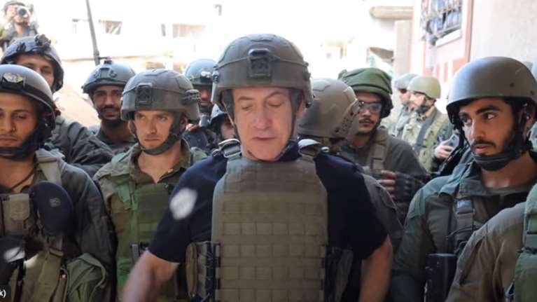 Νετανιάχου σε Ισραηλινούς στρατιώτες: Θα συνεχίσουμε μέχρι τη νίκη - Για πρώτη φορά στη Γάζα και είδε τούνελ της Χαμάς [βίντεο]